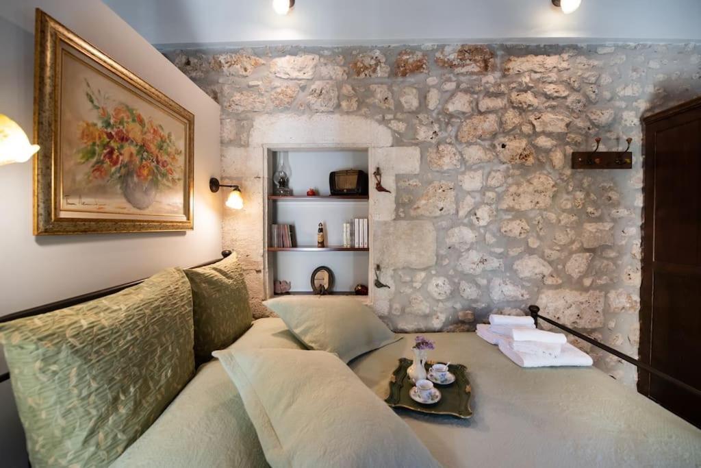 La Casa Di Bella A Tradional Stone House With Barbecue Villa Karia  Exterior photo