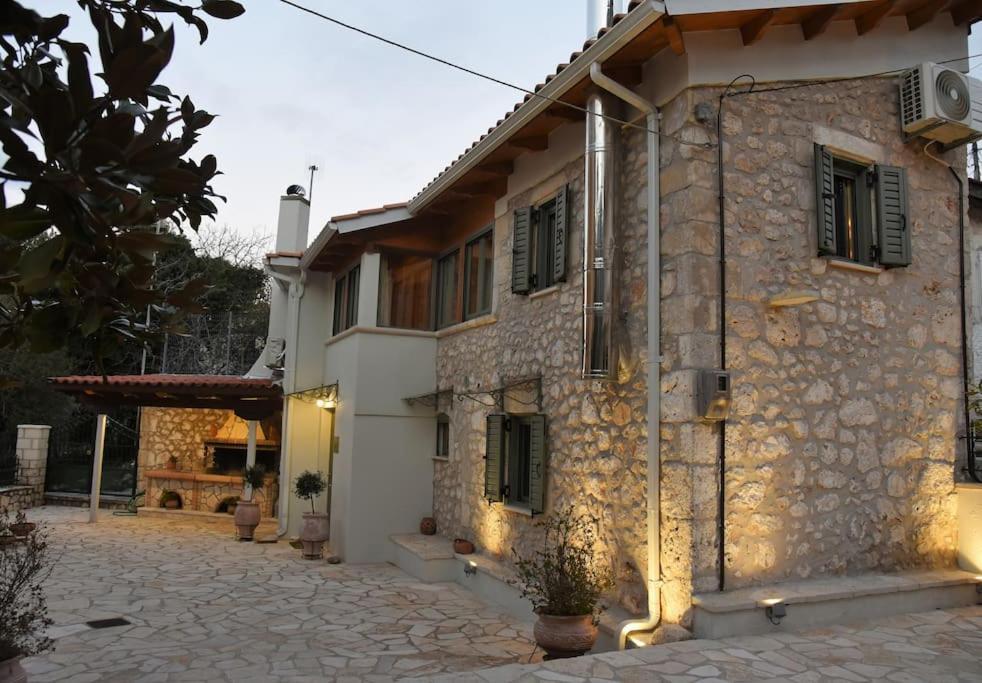 La Casa Di Bella A Tradional Stone House With Barbecue Villa Karia  Exterior photo