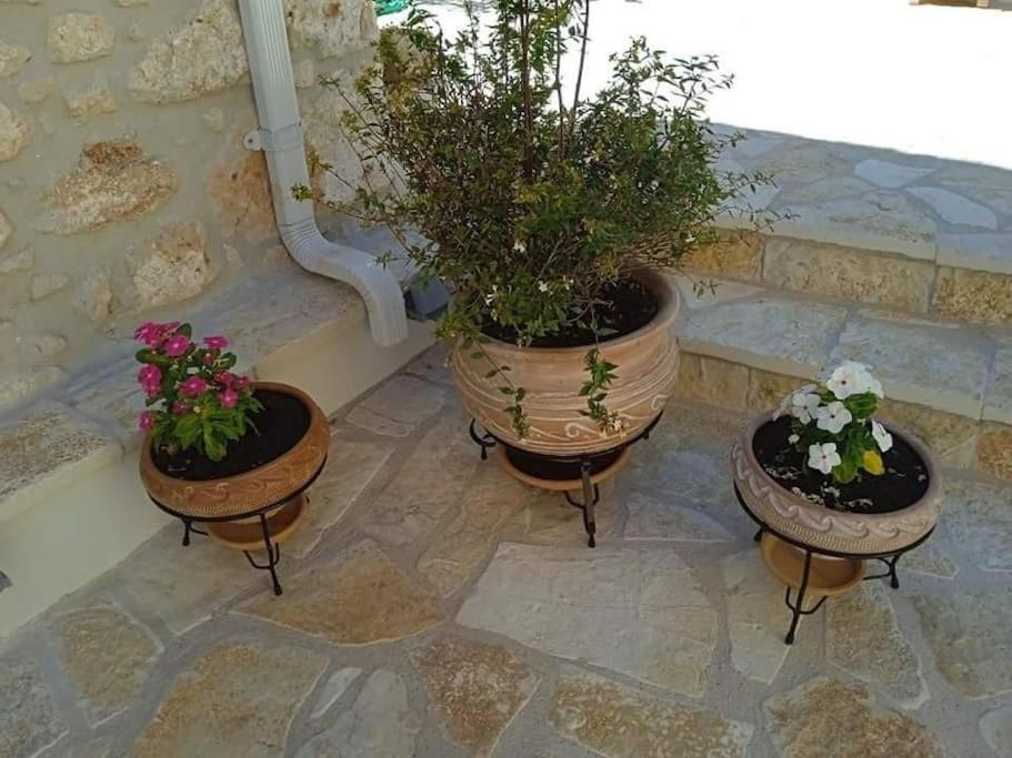 La Casa Di Bella A Tradional Stone House With Barbecue Villa Karia  Exterior photo